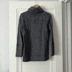 Iululemon turtle neck sweatshirt